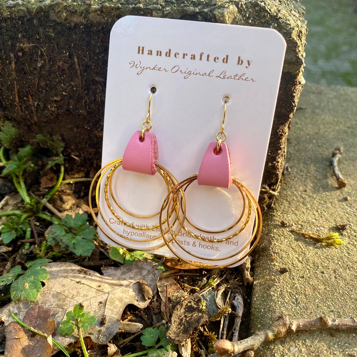 Quadruple Hooped Earring w/ Spiral - PINK