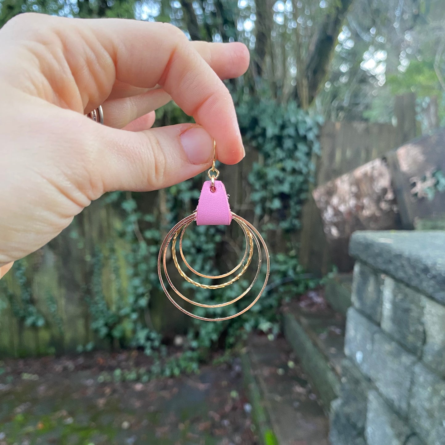 Quadruple Hooped Earring w/ Spiral - PINK